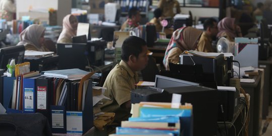 Bocoran Besaran THR dan Gaji ke-13 PNS di 2022