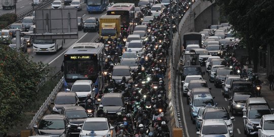 Satgas Covid-19 Sebut Mobilitas Naik Tajam ke Tempat Retail hingga Rekreasi