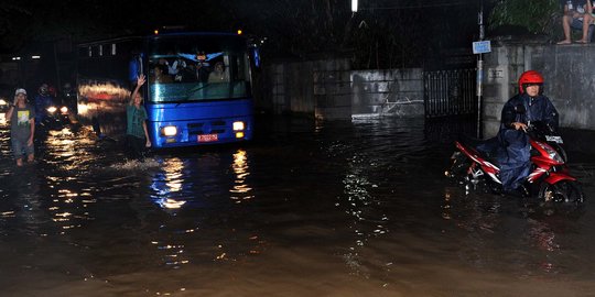 Hujan Deras, 17 Wilayah di Kota Tangerang Tergenang Banjir