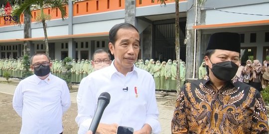 PKS: Koalisi harus Turuti Perintah Jokowi, Manuver Penundaan Pemilu harus Berakhir