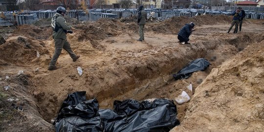 30 Lebih Orang Tewas Saat Roket Rusia Hantam Stasiun Kereta Ukraina