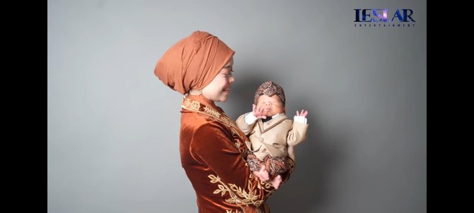 super cute ini 5 momen pemotretan perdana baby leslar anak lesti dan rizky billar