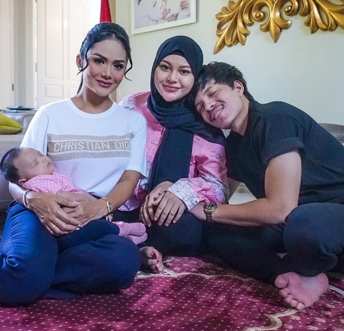momong baby ameena krisdayanti ungkap pernah ditegur raul lemos