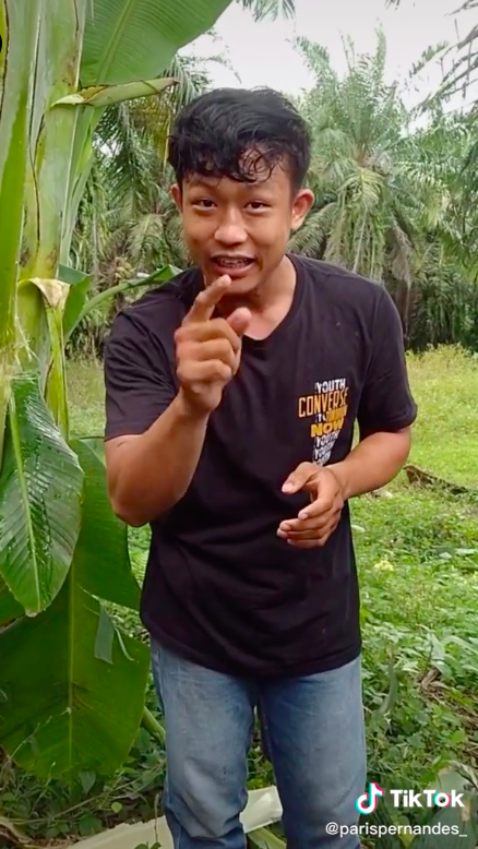 4 potret paris pernandes sosok di balik viralnya salam dari binjai