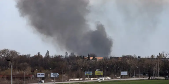 Roket Rusia Hancurkan Bandara Kota Dnipro Ukraina