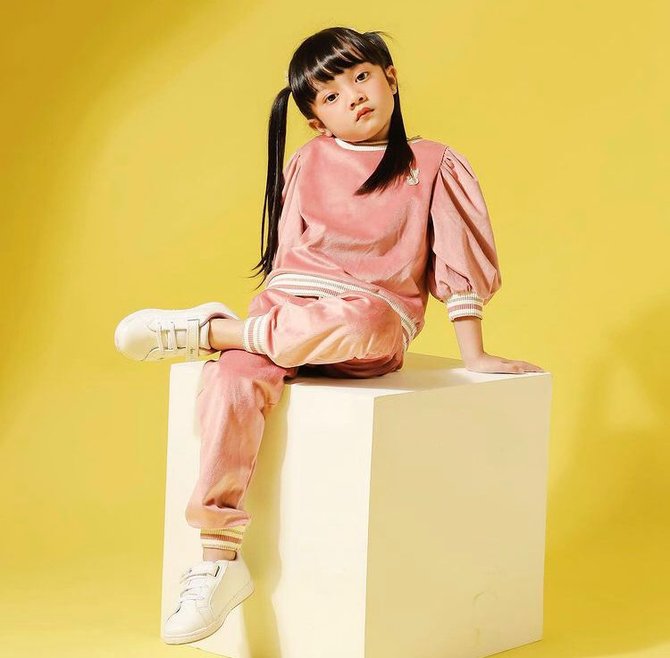 dominique regina tambunan