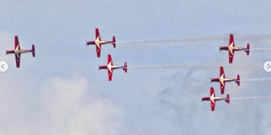 Eksotis, Ini 6 Potret Parade Pesawat TNI AU Berputar di Langit Jogja