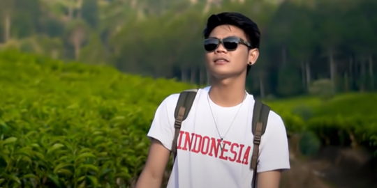 Lirik Lagu Cinta Terpendam - Tri Suaka