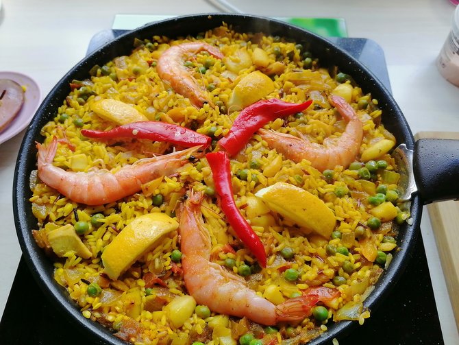 ilustrasi paella