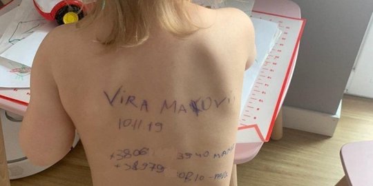 Ibu di Ukraina Tulis Biodata Anak di Punggung Agar Mudah Dikenali Jika Jadi Korban