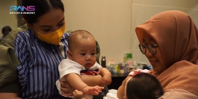 datang ke rumah aurel ini momen nagita slavina masak sahur bareng