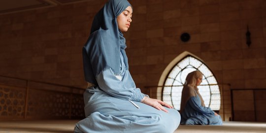 Tata Cara Sholat Subuh Perempuan beserta Bacaannya