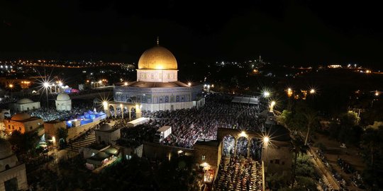 6 Dalil Lailatul Qadar dalam Alquran & Hadist, Penuh Keutamaan bagi Umat Islam