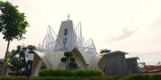 Uniknya Masjid Raharja Khoirul Ummah di Majalengka, Mirip Kelopak Bunga yang Mekar