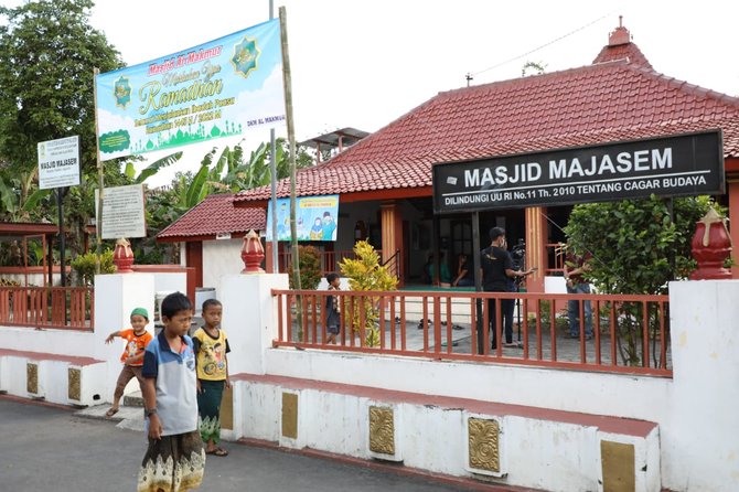 masjid majasem