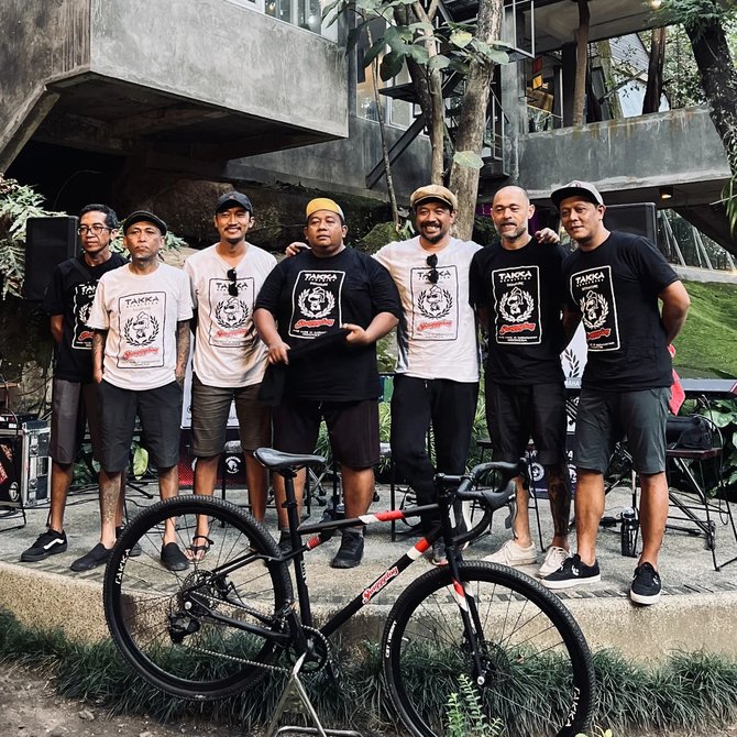 kolaborasi unik shaggydog amp takka steel bike bikin sepeda untuk segala medan jalanan