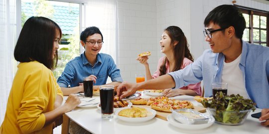 Jam Makan Ternyata Ada Aturannya, Sudahkah Kamu Lakukan dengan Tepat?