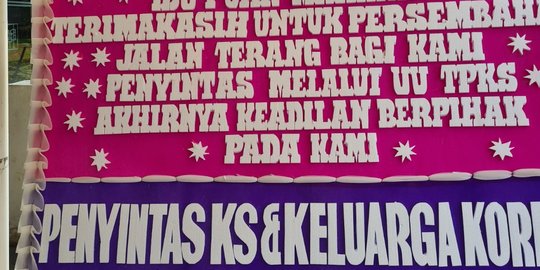 Ramai Karangan Bunga dari Penyintas Setelah UU TPKS Disahkan DPR