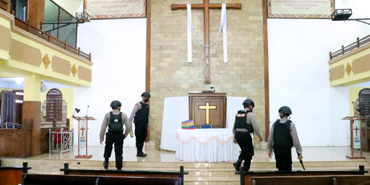 Amankan Ibadah Paskah, Polisi Sterilisasi Gereja di Sukoharjo