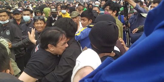 Kuasa Hukum Ungkap Dompet Ade Armando Hilang saat Dikeroyok, HP Ditemukan Driver Ojol