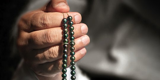 7 Amalan Sunnah Hari Jumat di Bulan Ramadan, Berlimpah Pahala & Penuh Berkah