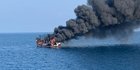 KM Angke Jaya 2 Terbakar di Teluk Jakarta, 10 ABK Diselamatkan KRI Teuku Umar