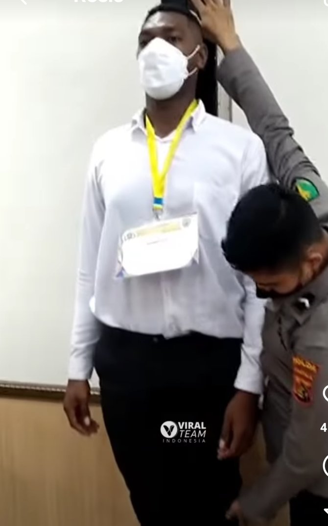 viral pria asal merauke ini miliki tinggi
