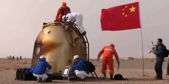 Astronot China Kembali ke Bumi Setelah Enam Bulan di Luar Angkasa