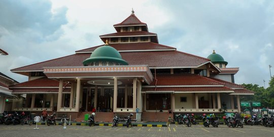 4 Potret Megah Masjid Agung Cilacap, Dibangun Keturunan Sunan Kalijaga