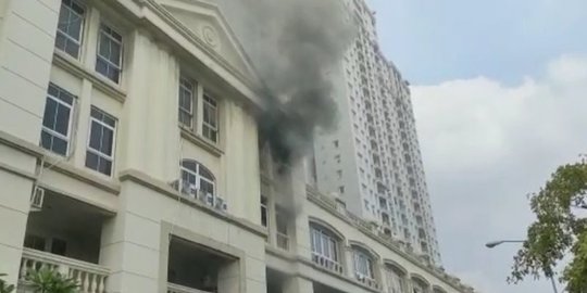 Apartemen Grand Palace di Kemayoran Kebakaran, Api Diduga Berasal dari Gudang Laptop
