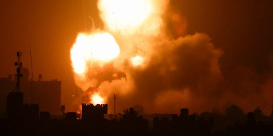 Israel Serang Pabrik Senjata Hamas di Gaza
