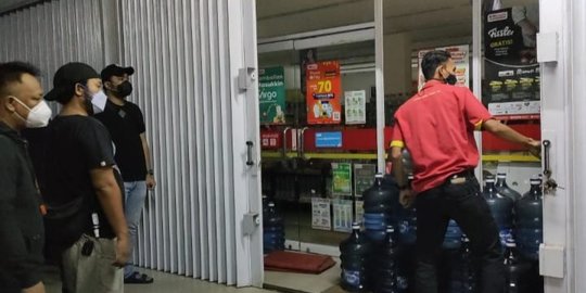 Warga Kepung Minimarket Di Tangerang Yang Dirampok Setelah Dengar Suara ...