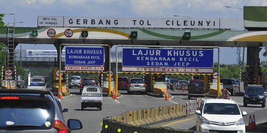 Polisi Sesuaikan Jumlah Pintu Tol Cileunyi Cegah Antrean saat Mudik Lebaran