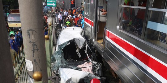 Buntut Kecelakaan KRL dan Mobil di Citayam, PT KAI akan Tutup 67 Perlintasan Sebidang