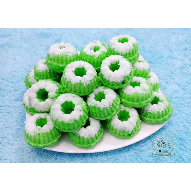 kue putu ayu