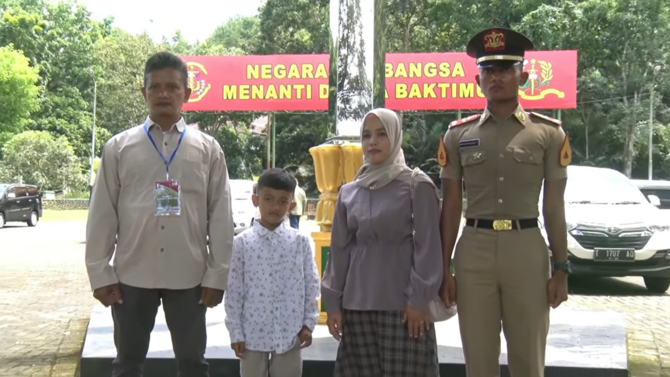 ibu ini bangga seorang anak tukang ojol masuk akmil