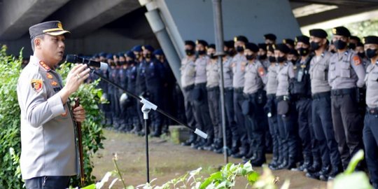 1.893 Polisi Disebar ke 13 Titik Demonstrasi Mahasiswa di Makassar