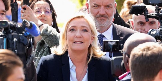 Sosok Marine Le Pen, Calon Presiden Prancis yang Melarang Penggunaan Hijab