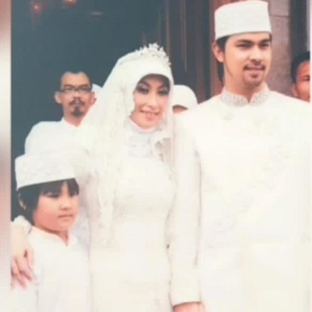 foto kecilnya curi perhatian intip transformasi annisa trihapsari yang kini hamil