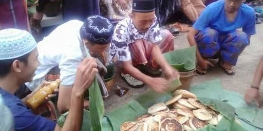 Wujud Rasa Syukur, Begini Tradisi Pesta Apem Warga Jepara di Bulan Syawal