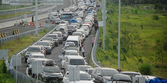 Terparah Sepanjang Sejarah, Ini Kisah Tragedi Kemacetan Mudik Tol Brexit Tahun 2016