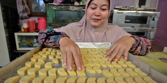 Jelang Idul Fitri, Pengusaha Kue Kering Kebanjiran Order