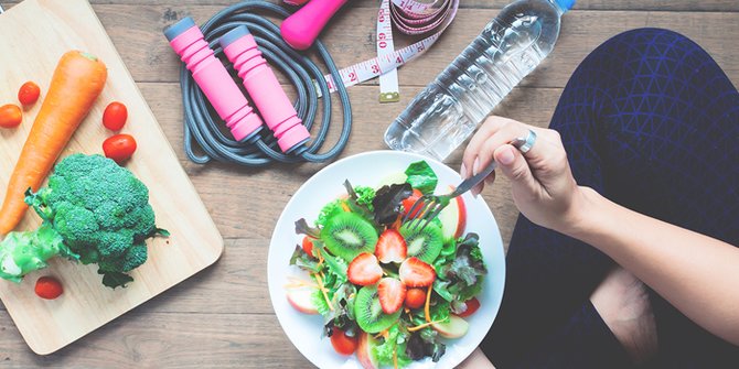 Gaya hidup sehat adalah penggunaan rutinitas sehari-hari untuk menjaga tubuh, lengkap