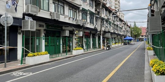 Kesalnya Warga Shanghai karena Rumah Mereka Dipagari Tinggi Tanpa Alasan