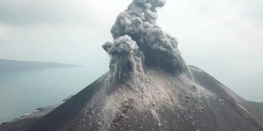 PVMBG Siapkan Skenario Terburuk Jika Gunung Anak Krakatau Meletus