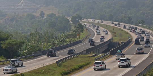 Update Arus Mudik: Volume Kendaraan di Sejumlah Gerbang Tol Transjawa