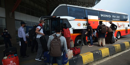 Jelang Lebaran, 1.653 Pemudik Berangkat dari Terminal Pulogebang