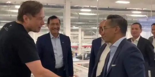 Bertemu Elon Musk, Bakrie Grup Jajaki Kerja Sama dengan Tesla