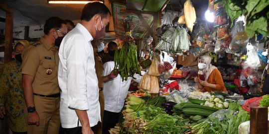 Kepuasan Kinerja Turun, KSP Sebut Pemerintah Kerja Keras Atasi Kesulitan Rakyat