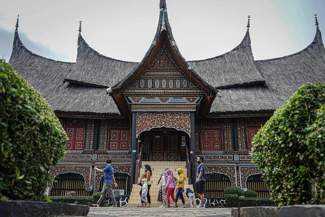 masa uji coba pengoperasian di tmii